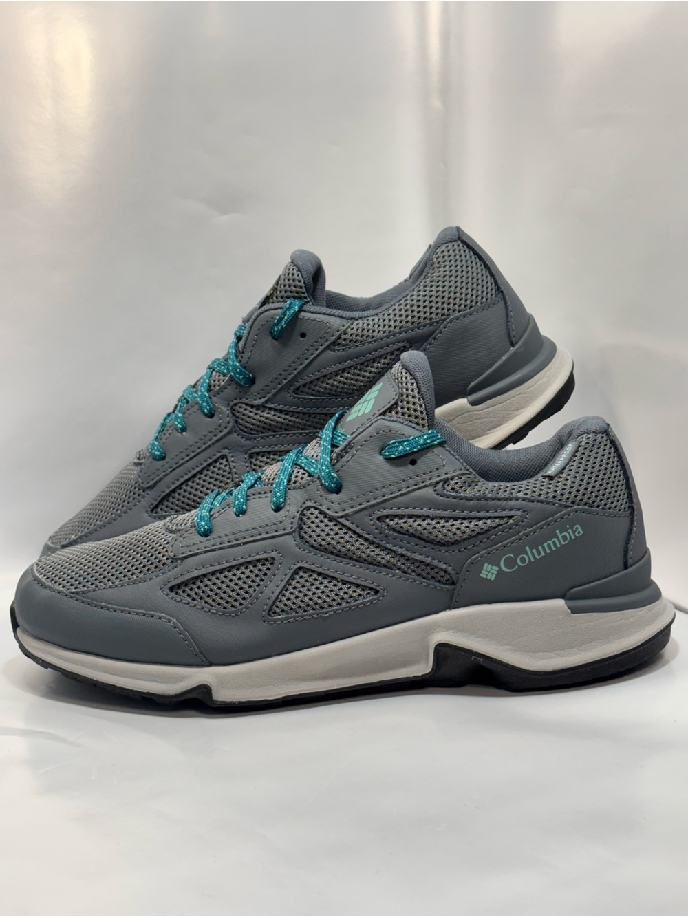 Columbia Vitesse Fasttrack Women's Size 8 Hiking Shoes Graphite/Green Gray